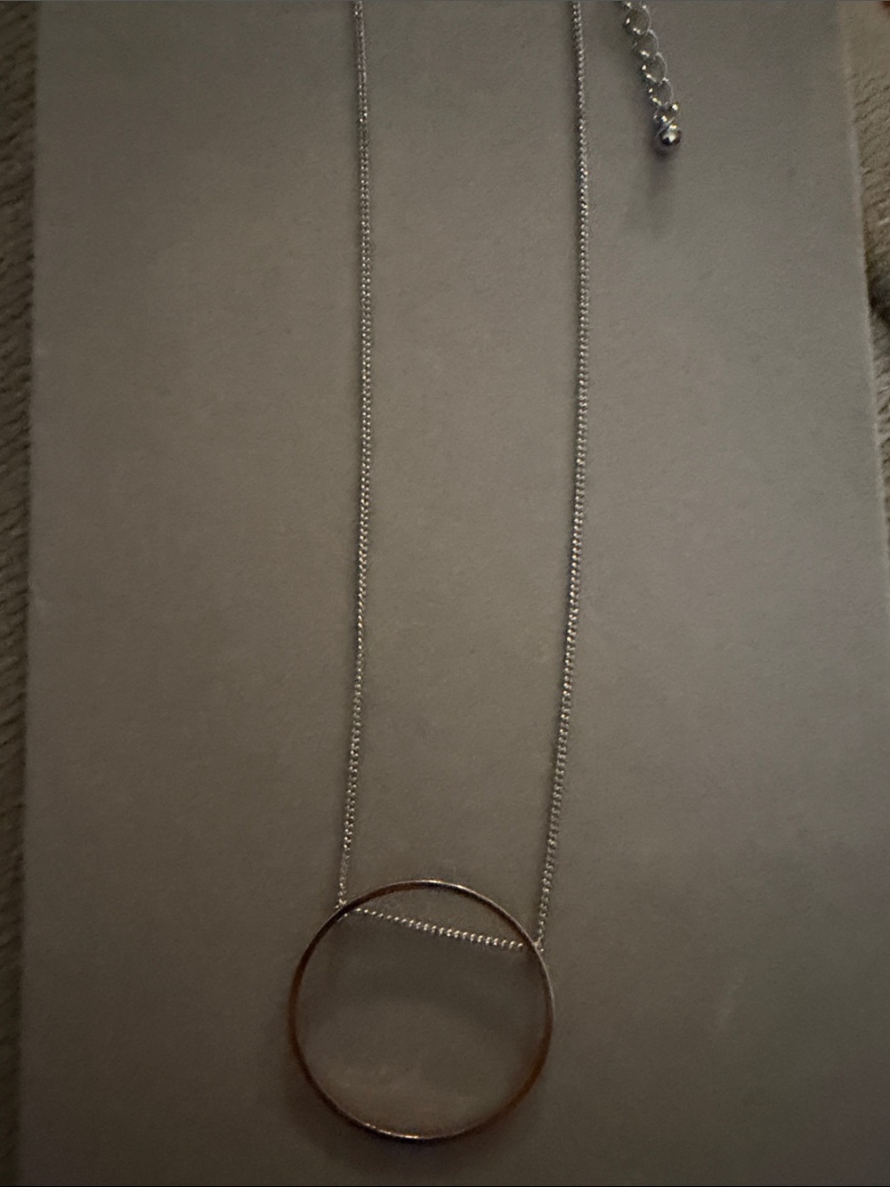 Minimalist Silver Circle Pendant Necklace - Silver